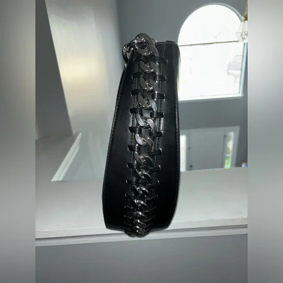 Akira Black mixed metals chain bag - Picture 2 of 10